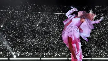 Задник до фільму "Taylor Swift | The Eras Tour | The Final Show" #577500